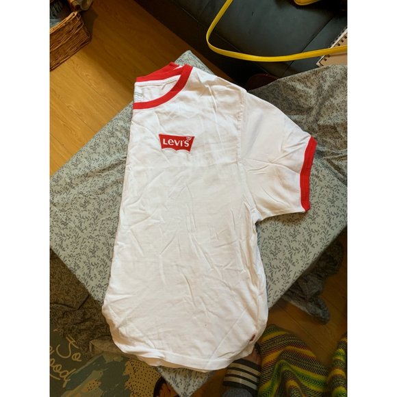 2/$20⚡️Levi's Ringer T-Shirt - Picture 2 of 3